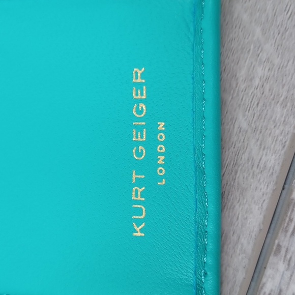 Kurt Geiger Turquoise Flap Multi Card Holder NWT - Picture 5 of 8